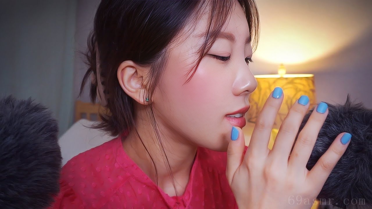 ASMR 非常特写刺痛耳语和追踪触发词:)