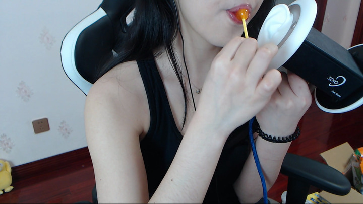 灵性饱满的欢欢ASMR-【欢欢】近距离帮你吃bangbang